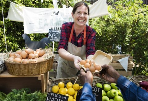 vendita-prodotti-agricoli-ortofutta-uova-mercato-by-rawpixel-com-adobe-stock-750x501_jpeg